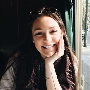 Meet your Posher, Julia